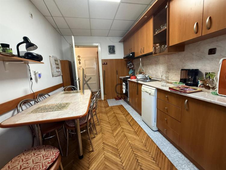 Inchiriere apartament la casa are curte si garaj zona hotel Napoca