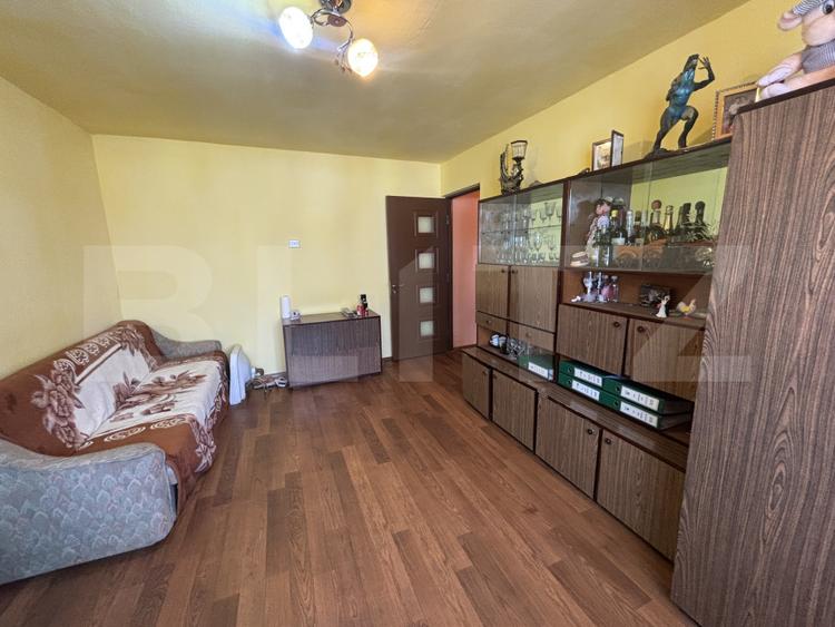 Apartament de 2 camere, 40 mp, cartier Dumbrava