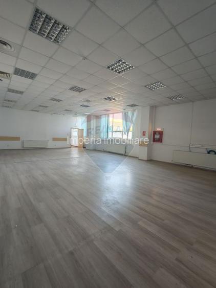 Spațiu de birouri de 2,100mp de închiriat - 15