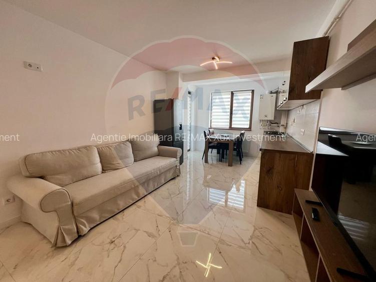 Apartament cu 3 camere de vânzare - 2