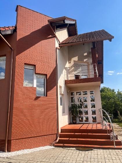 Vilă individuală, mobilată și utilată, teren 800 mp + apartament independent