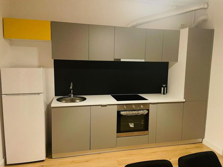 Studio dublu, lux , centrala proprie,terasa, parcare subterana, metrou