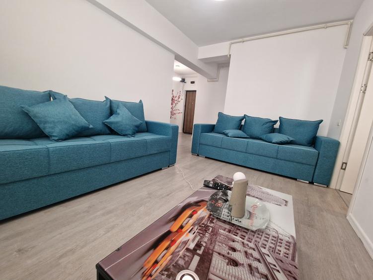 Mamaia Nord(Leon Beach)- 2 camere decomandate mobilat-utilat-98.000euro