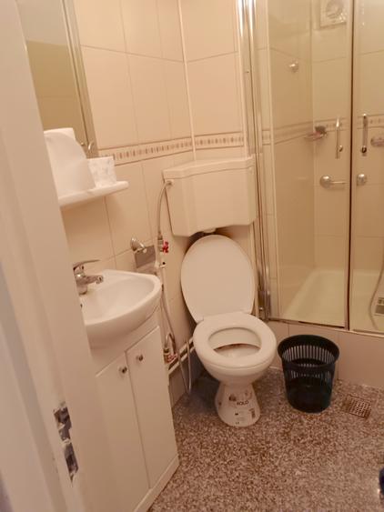 Apartament 3 camere de închiriat Ultracentral – Universitate