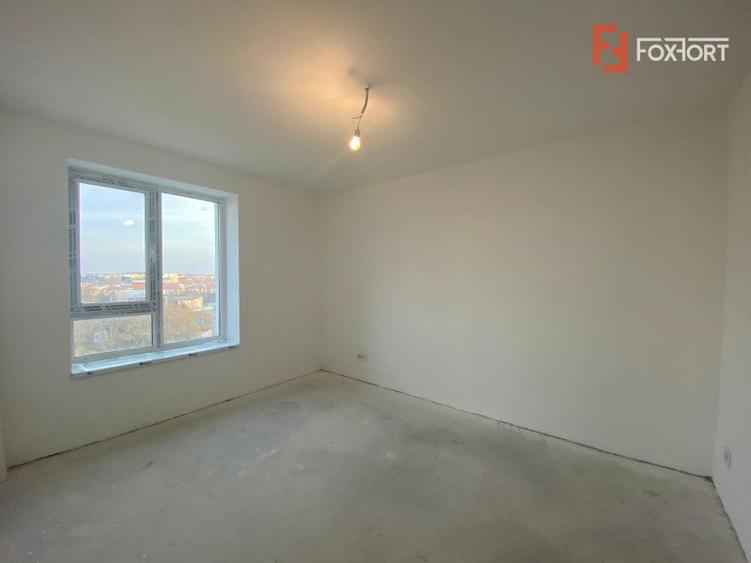 Apartament 3 camere, 67 mp, loc de parcare, etaj intermediar, bloc nou, Aradului
