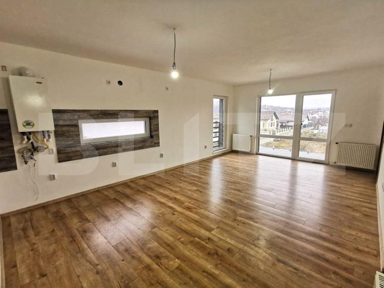Apartament cu 4 camere de vânzare, 83 mp, în bloc nou, 2024, zona Dedeman