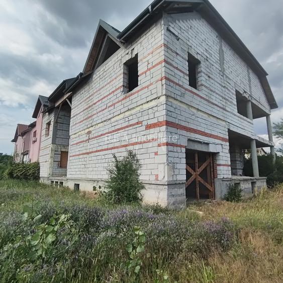 VILA Duplex 1400 m.p. Construiti si 1500 m.p. teren Domnesti - pentru Business - 4