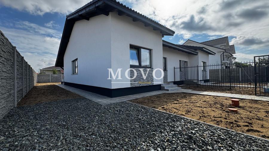 Duplex pe Parter | 2 bai | Teren generos | Toate utilitatile