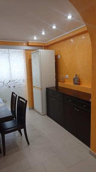 APARTAMENT DE VÂNZARE 3 CAMERE DECOMANDAT