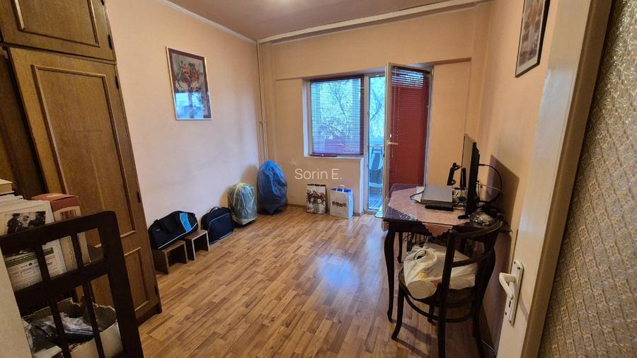 Vand Apartament 4 camere, Zona 1 Mai Alexandria - 7