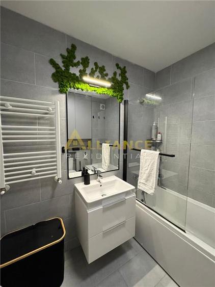 Apartament 2 camere decomandat de vanzare 58 mp  etaj 5/6  mobilat si utilat / p