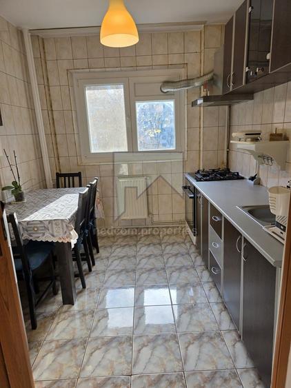 Vanzare apartament 2 camere Rahova - Barca
