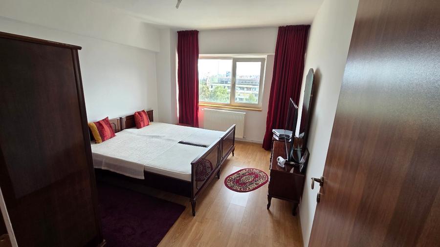 De vânzare: Apartament 3 camere (66 mp + balcon), decomandat, zona Făget