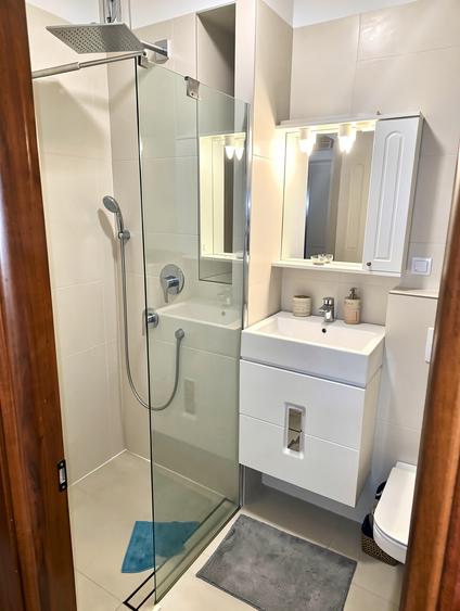 Apartament 2 Camere | 7 min Metrou Universitate | Centrală Proprie