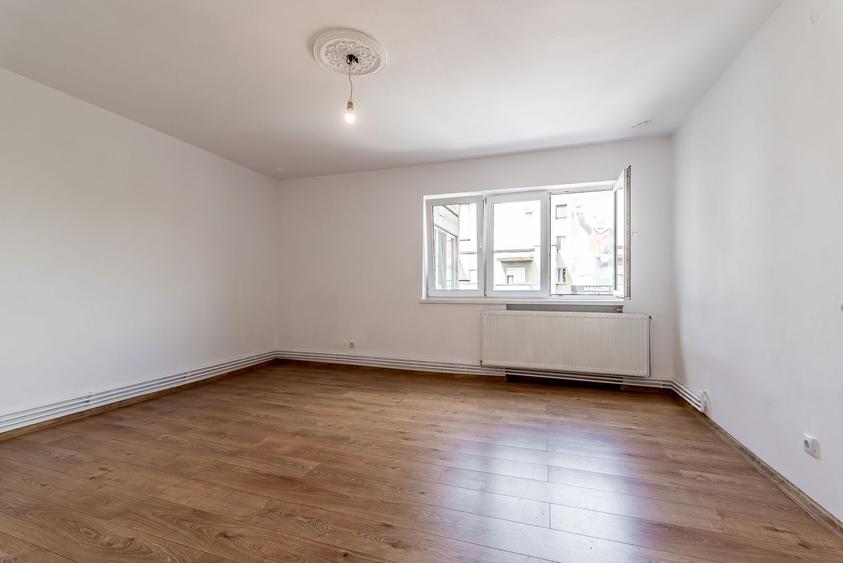 PRET NOU! Apartament 2 camere Ultracentral bvd Revolutiei - COMISION 0
