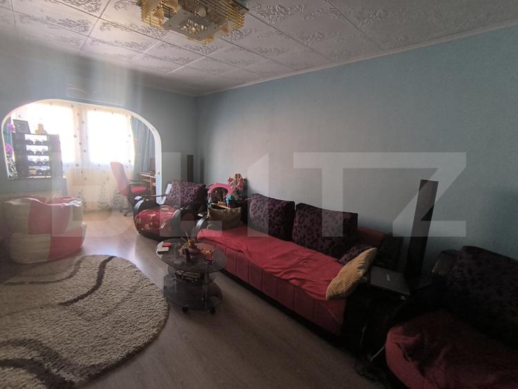 Apartament 3 camere, decomandat - Feldioara