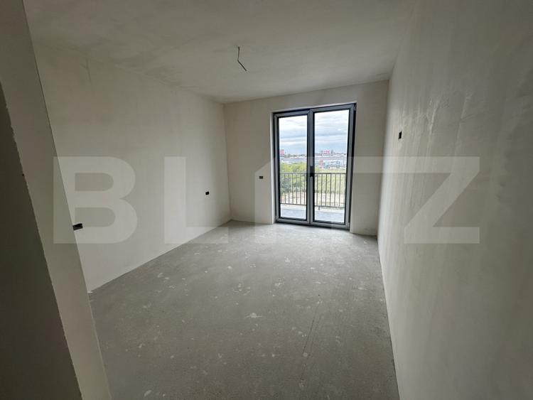 Apartament cu 3 camere, 73 mp, zona Careiului