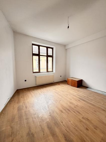 Spațiu comercial de închiriat – Ultracentral, Oradea – 203 mp utili –