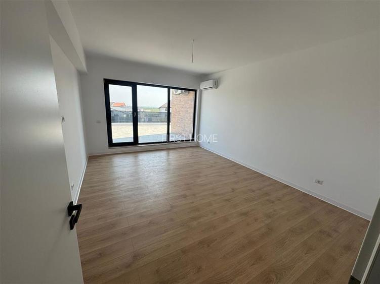 Ap 2 cam, etaj 1, terasa proprie 100 mp, complex Ozone, comision 0% - 4