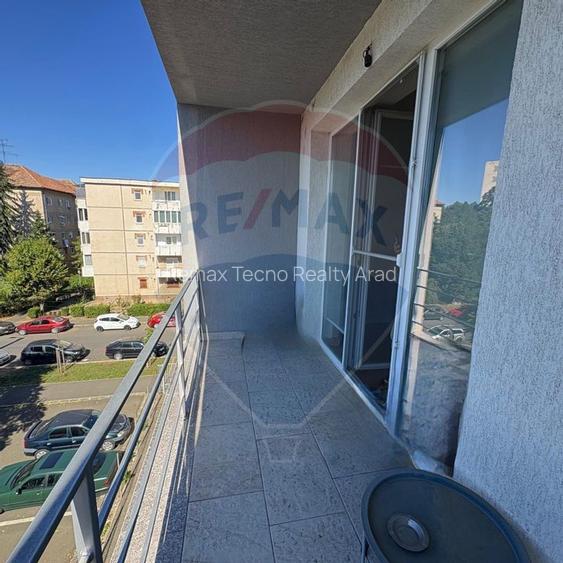 Apartament cu 3 camere de inchiriat - 15