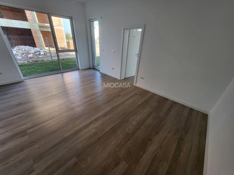 COMISION%. BLOC NOU in ORAS. Gradina proprie. Spatios - 2