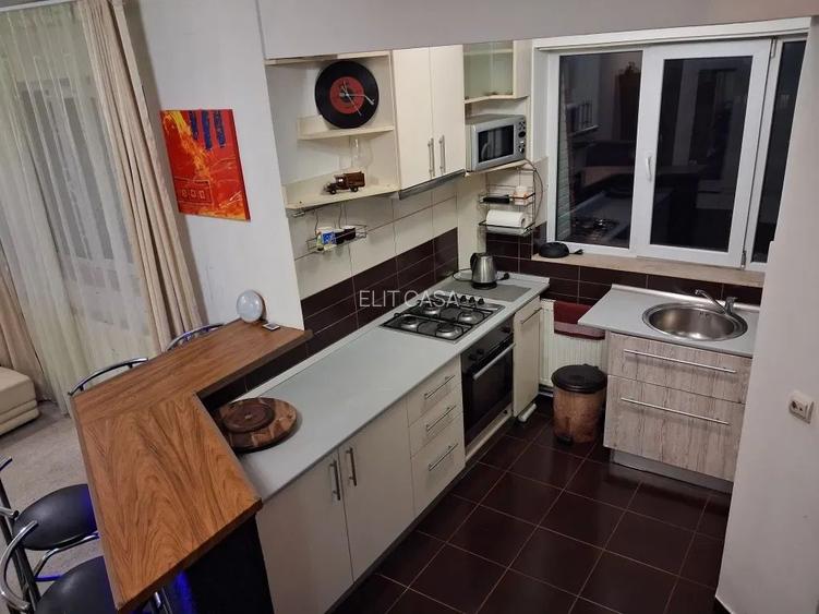 Apartament cu 2 camere, zona Nicolina - 4