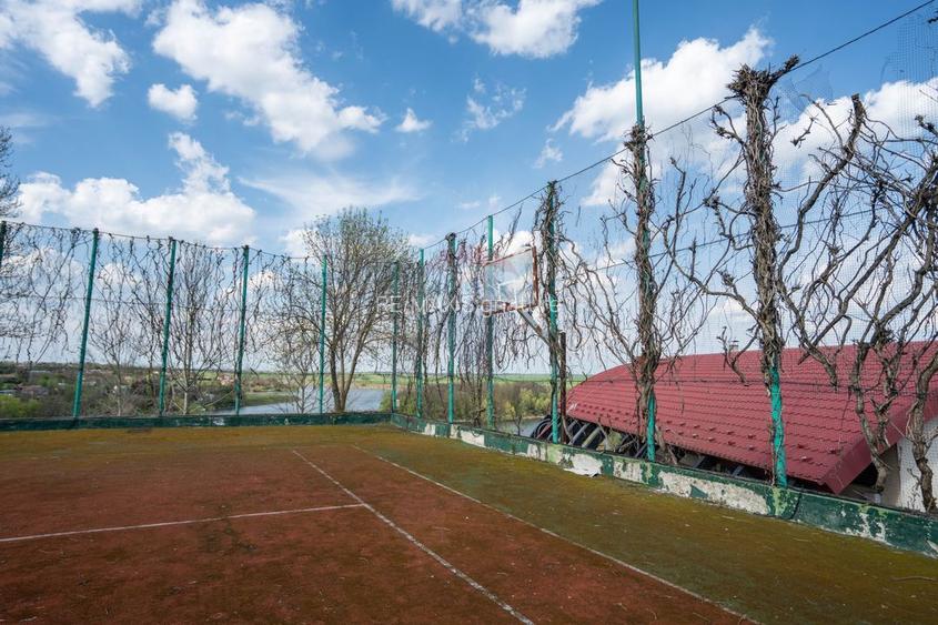 Vilă pe malul lacului, 3.000 mp, 4 corpuri, Piscină, teren Tenis - 20