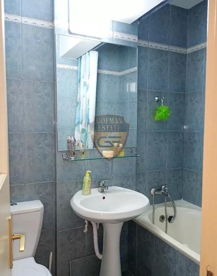 4 camere Ultracentral Stefan cel Mare 86mp balcon 2 bai etaj 4/4 gaze la usa