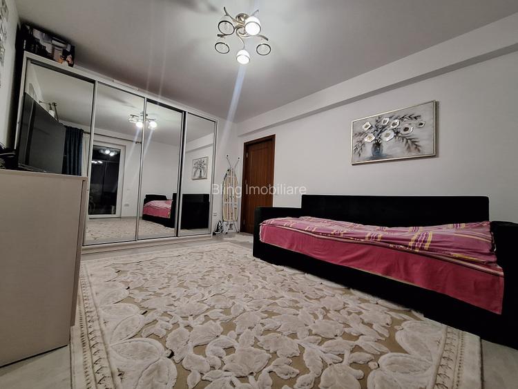 Apartament decomandat, 56 mp, balcon, zona Eroilor - 2