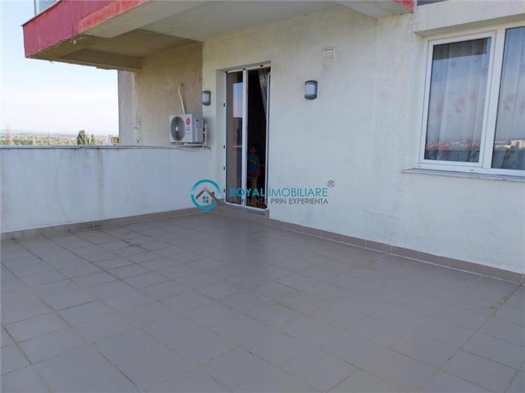 Royal Imobiliare - Vanzare Apartament zona Centrala