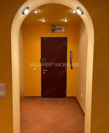 Metrou 1 Decembrie 1918, 3 cam, centrala proprie, boxa la subsol - 5