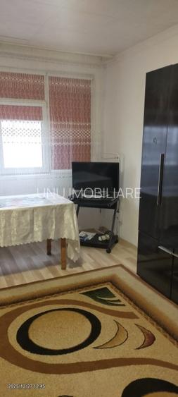 Garsoniera - zona Podu Ros - restaurant Cotnari - 3