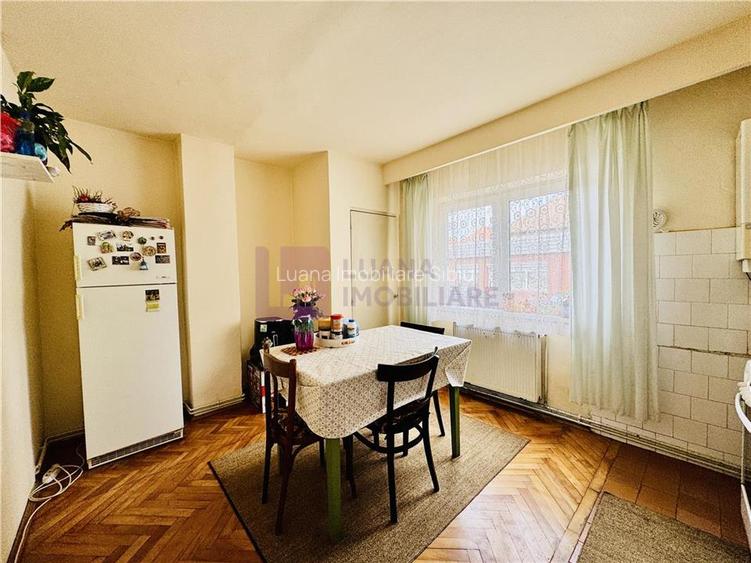 Apartament 2 camere de vanzare | decomandat | strada Lunga | pivnita | video - 5