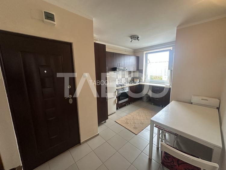 Apartament decomandat 3 camere etaj 4 zona Rahovei Sibiu - 8