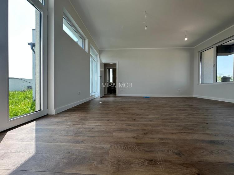 Complex Privat de Vile pe Parter | Stil Mediteranean | Finisaje Premium - 2