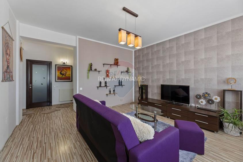 Apartament cu 3 camere de închiriat, la ARED UTA - 3