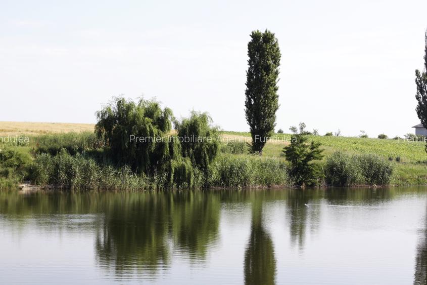 Teren  17850 mp-33 metri deschidere spre  lac – Balotesti(Corbeanca) - 3