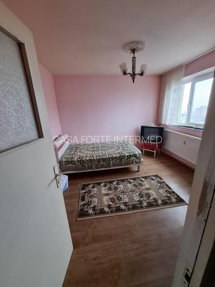Apartament 2 camere  Tomis Nord Tic Tac 85000 euro - 3