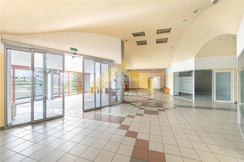 Hala de 8,560mp de vanzare in zona Micalaca - 7