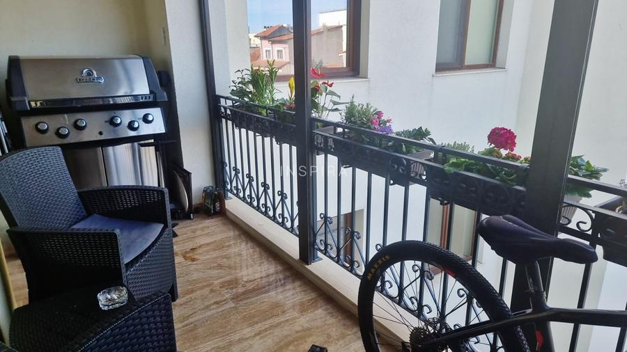 Central - Apartament lux, 64 mp utili + boxa 15 mp - 15