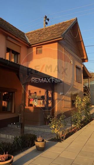 Vila superba cu 4 camere teren 1300 mp Seica Mare Sibiu - 2