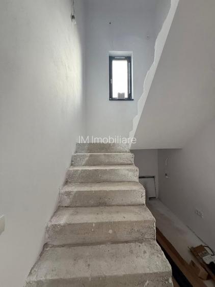 Giroc-Vatra Satului- casa individuala- 3 dormitoare-3 bai - 8