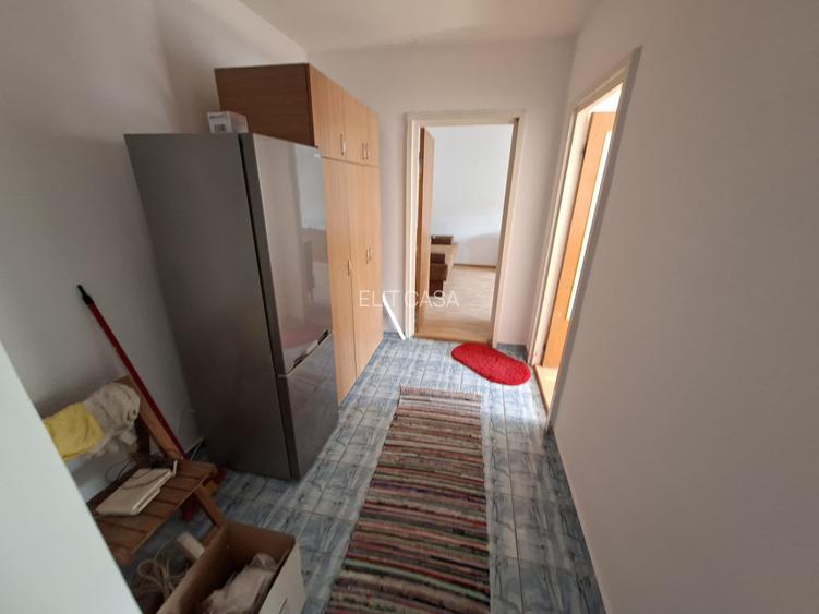 Apartament cu 2 camere, decomandat, etajul 2/10, zona Dacia - 6