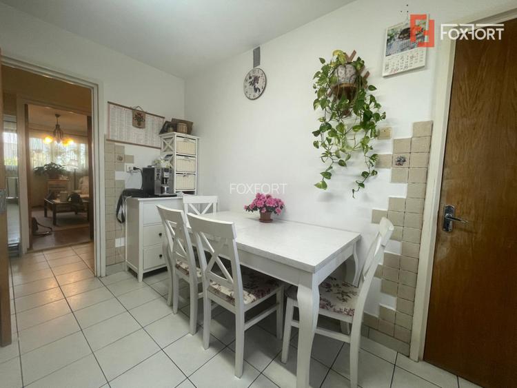 Apartament 5 camere, decomandat, Aurel Vlaicu - 3