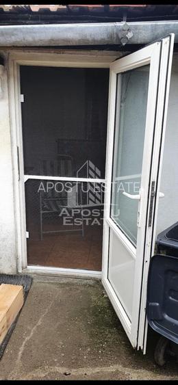 Casa demolabila cu teren generos 394mp, toate utilitatile, Ronat - 6