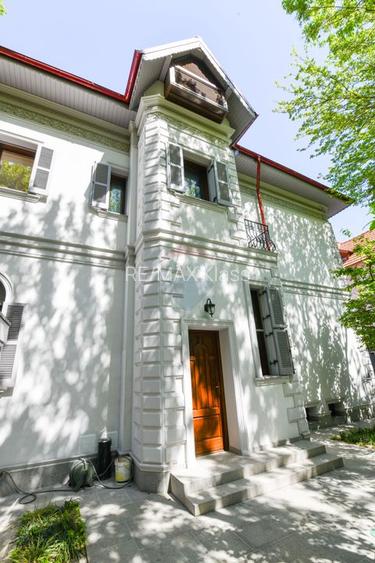 Eleganta arhitecturala si rafinament contemporan in zona Cotroceni - 4