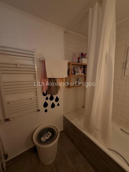 Apartament 3 camere - in bloc de 4 etaje, loc parcare inclus - 12