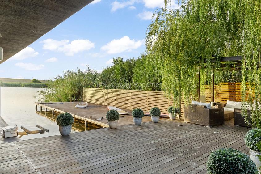 Vila Exclusivistă cu Deschidere la Lac, Piscină și Garaj pentru Barcă în Snagov - 12