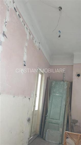 Casa P+1, teren 200 mp, cu spatiu comercial la parter - Republicii - 11