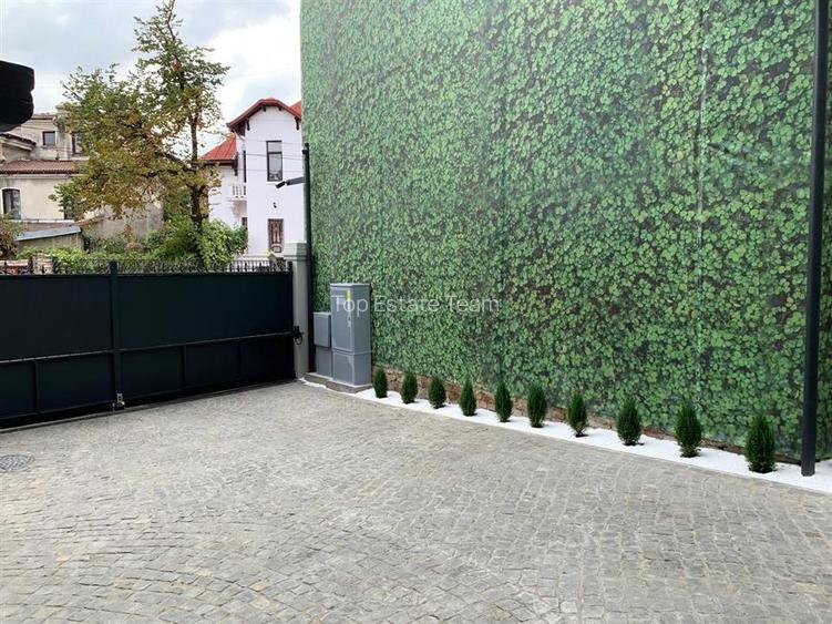 Vila brancoveneasca restaurata complet - eleganta, istorie si dotari moderne - 14